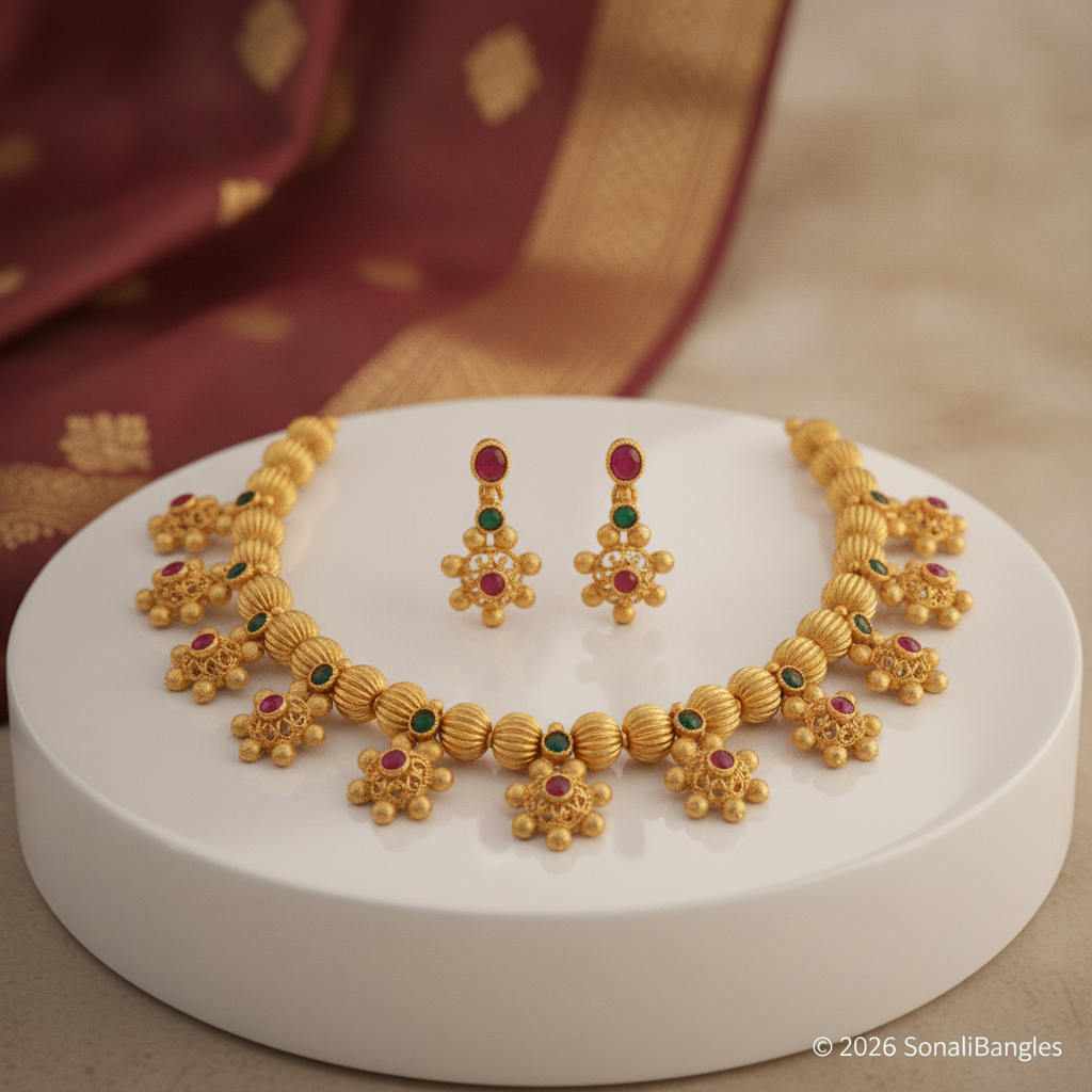 Antique Matte Gold Fluted Gahu Bead Collar Choker Set with Floral Kemp Domes